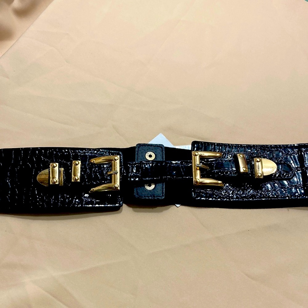 Black Belt has backelastic for best waist adjustment